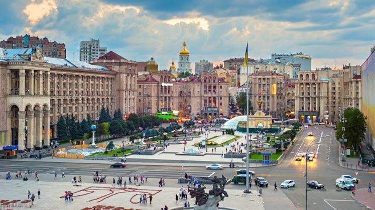 Ambasada Rusiei de la Kiev a fost atacata cu petarde inainte de alegerile legislative