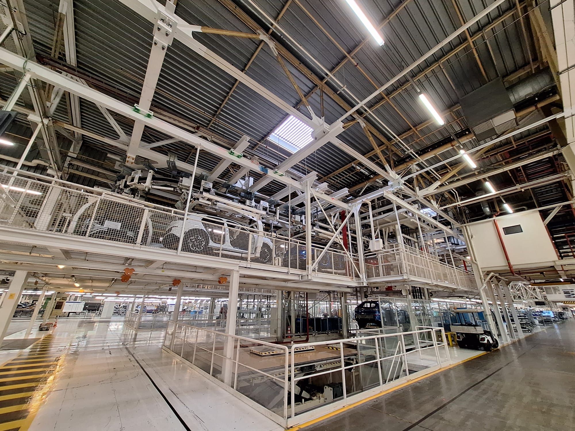 FOTO | Cum arată uzina Volkswagen Autoeuropa din Portugalia, locul unde se produce SUV-ul T-Roc - Poza 5