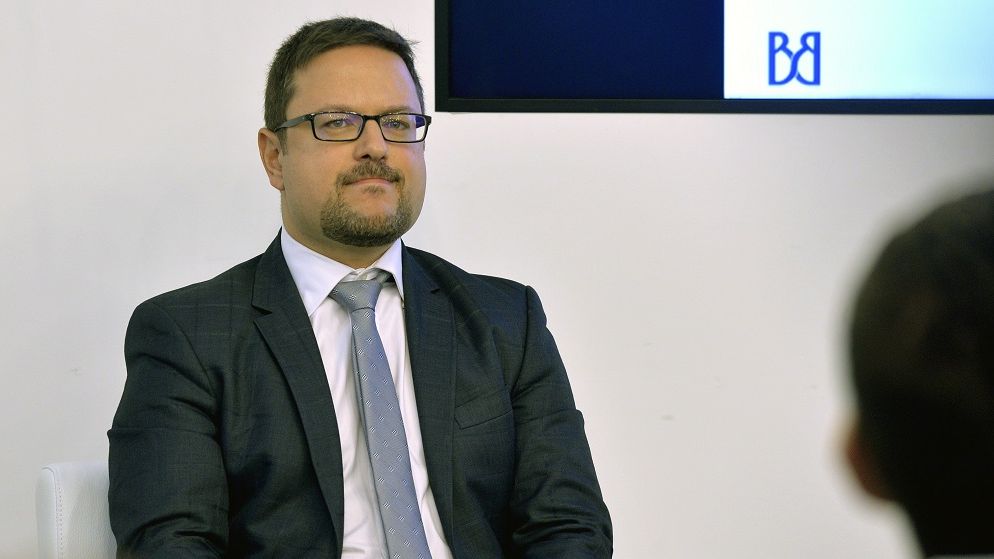 Românii s-au “vindecat” de consum în pandemie. Economiile au crescut, dar fără dobândă