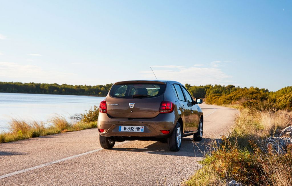 Dacia Duster EDC, Sandero facelift - Imagine 10