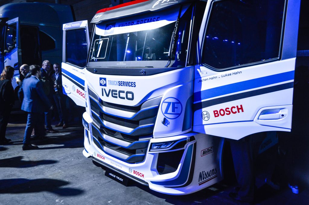 GALERIE FOTO | Iveco prezintă camionul 100% electric S-eWay - Imagine 17