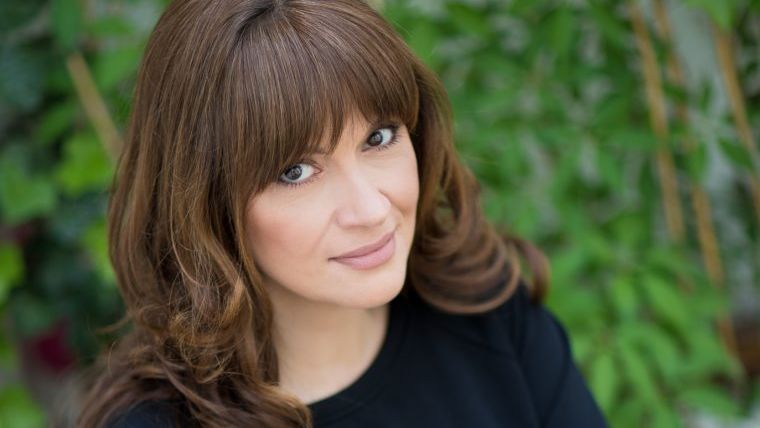 Antreprenoarea care aduce in Romania cei mai mari artisti internationali: "Locul meu preferat este in culise, unde simt energia dintre public si artisti