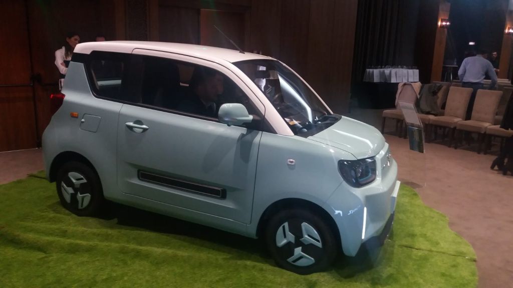 GALERIE FOTO | Allview a prezentat primul său model electric ce poate fi condus de la 16 ani - Imagine 16