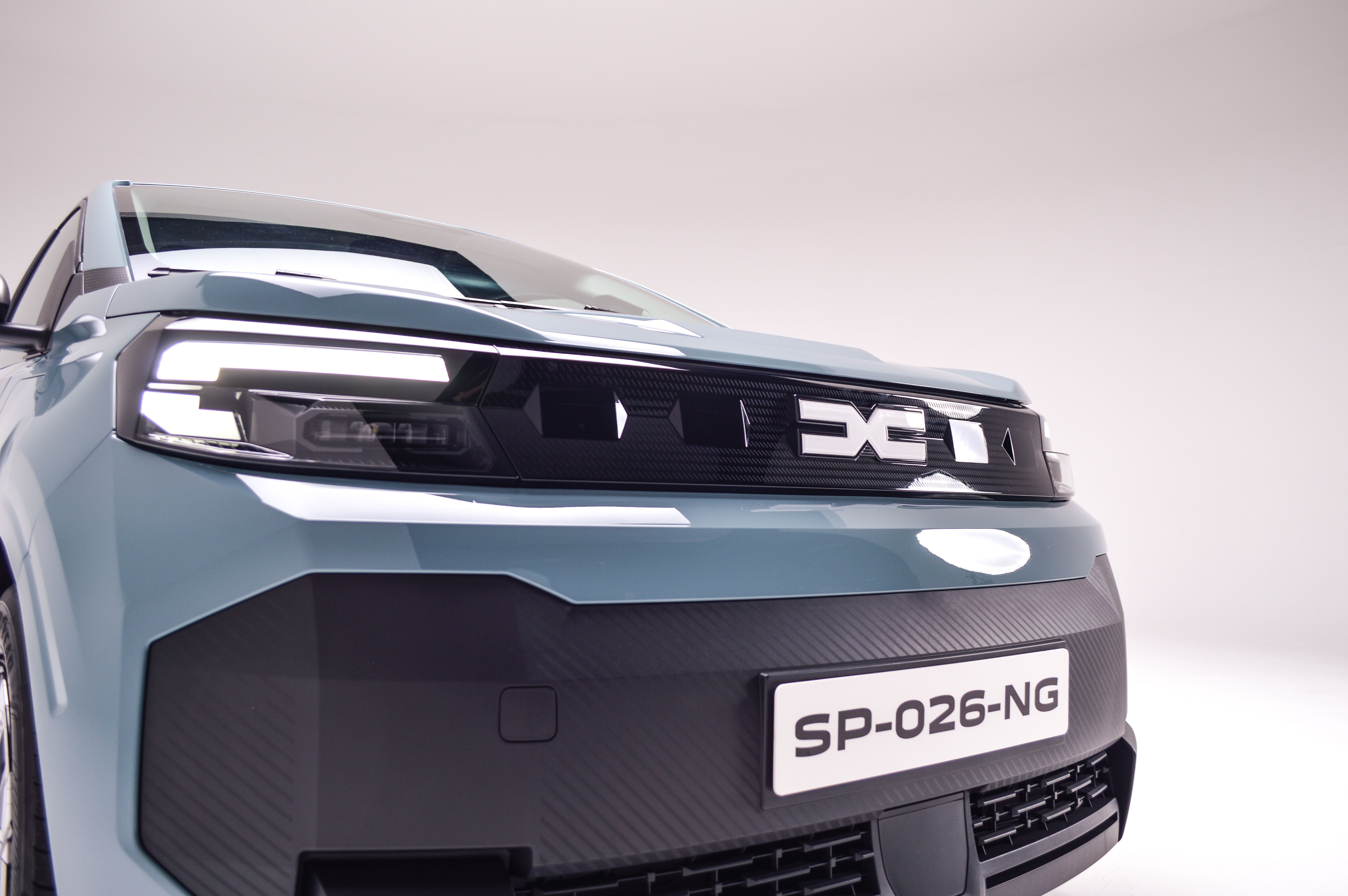 FOTO | Aceasta este noua Dacia Spring. Ce autonomie are, cât costă și cât de mare este noua Dacia electrică - Poza 14