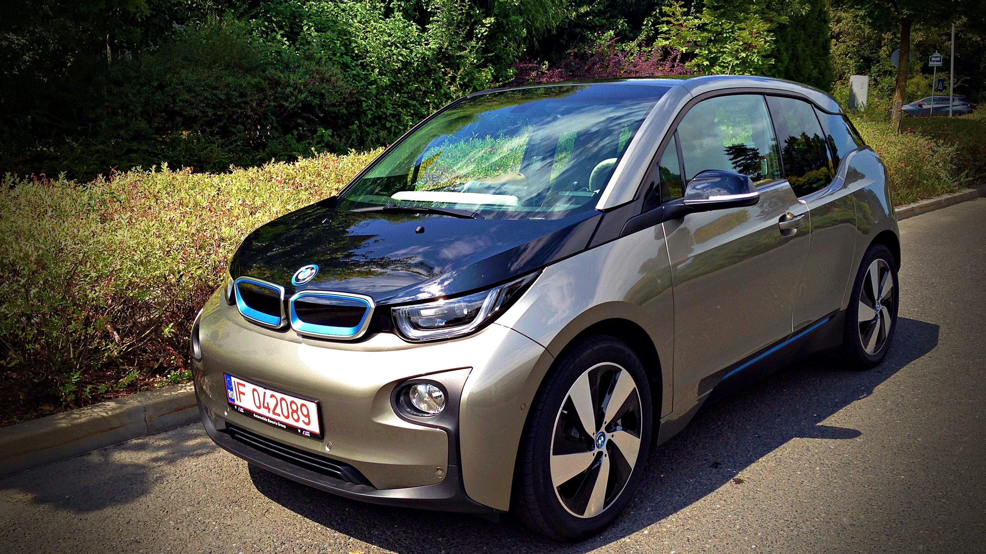 BMW i3, un model bavarez sportiv, chiar daca este electric - test drive