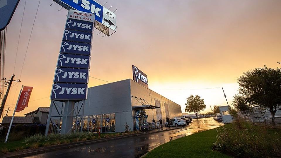 JYSK mai deschide trei magazine în România, la final de vară. Unde vor fi inaugurate