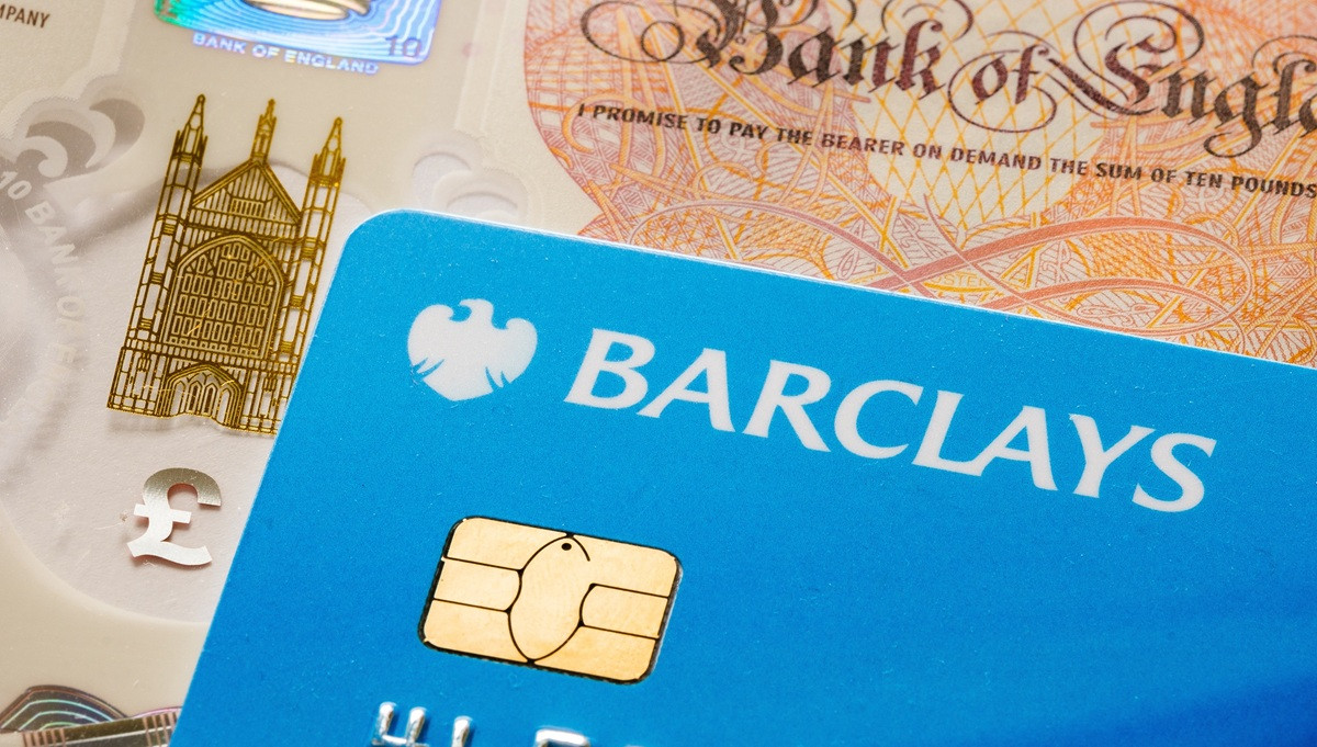 5.000 de bancheri și IT-iști concediați. Barclays, a doua cea mai mare bancă britanică, reduce masiv personalul după accelerarea adoptării AI