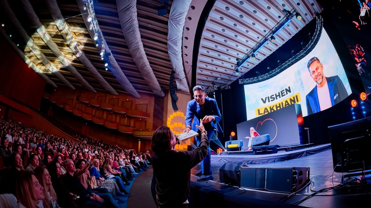 2,500 de participanți la FOMO - The Festival Of Modern Owners: evenimentul care a transformat Bucureștiul într-un hub al noii economii devine un fenomen