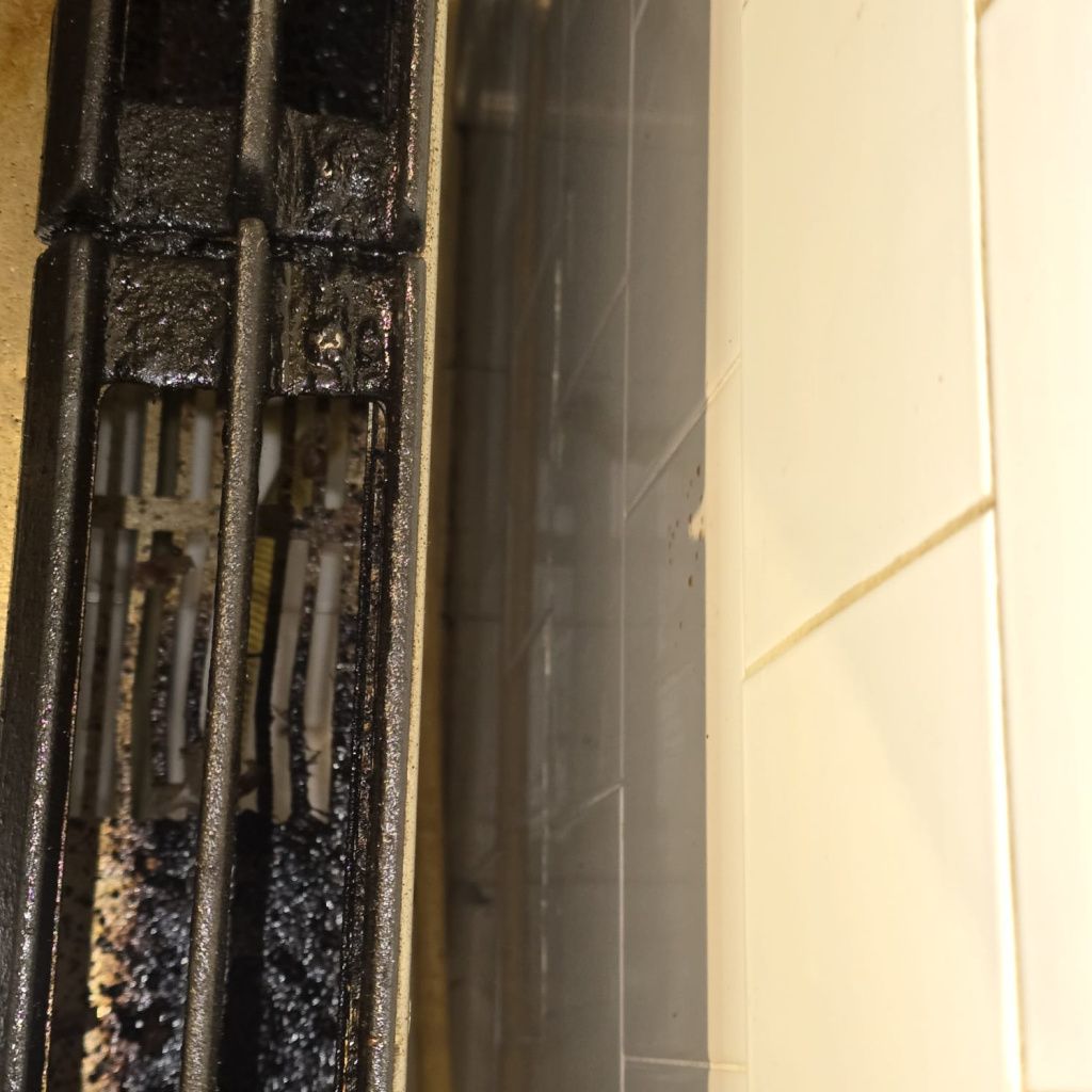 GALERIE FOTO | ANPC, a dat amenzi de 74.000 lei după controalele din Centrul Vechi - Imagine 15