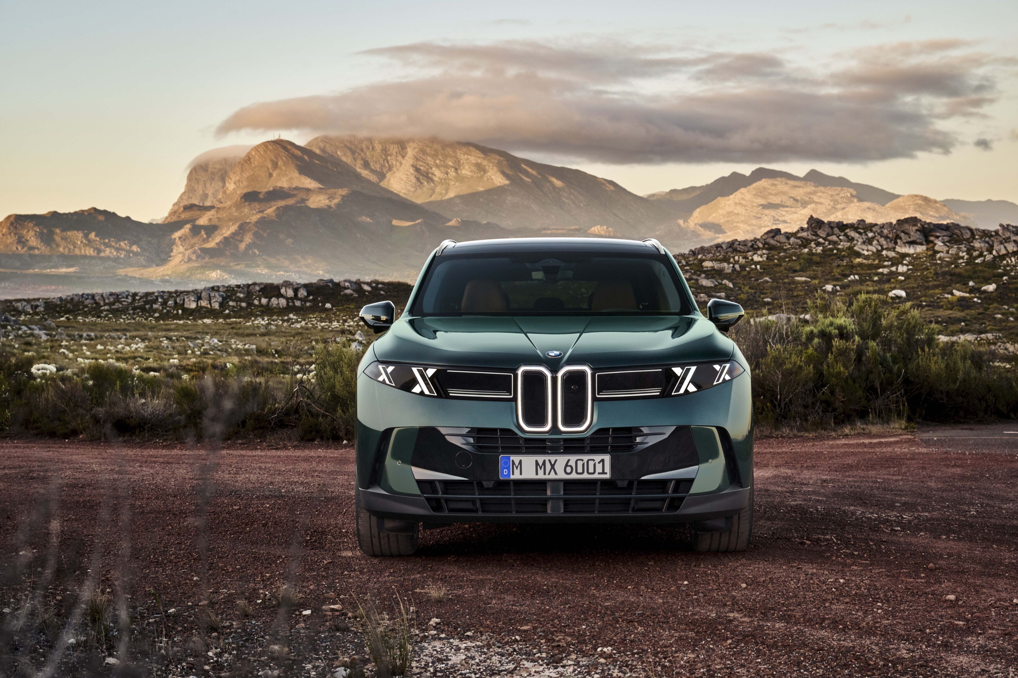 FOTO | BMW împinge X5 în era Neue Klasse la pachet cu versiunea electrică iX5 - Poza 4