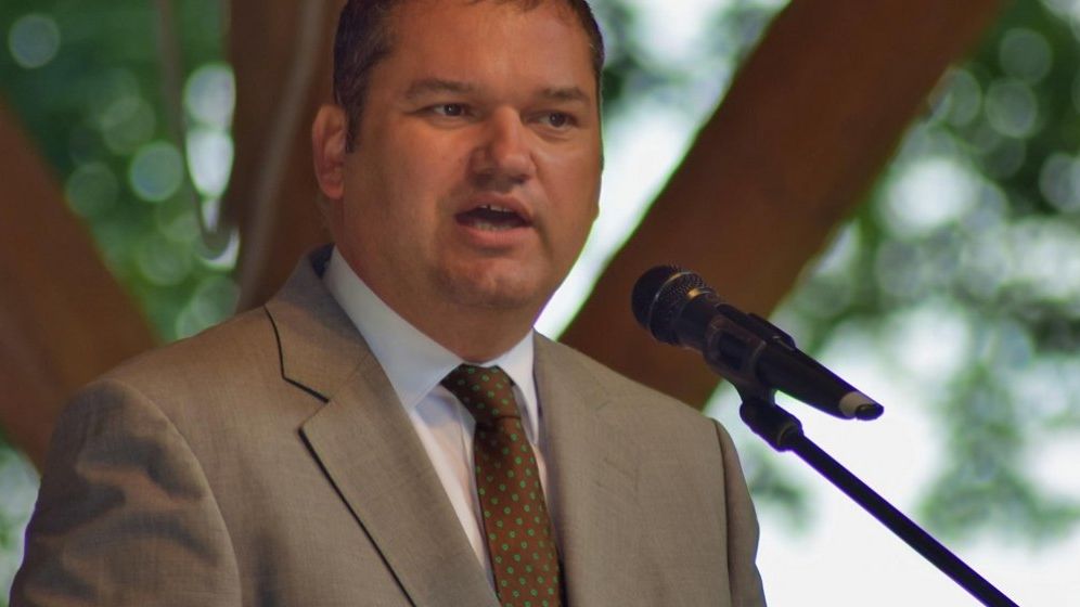 Guvernul alocă bani pentru consolidarea a peste 230 de clădiri din 100 de localități