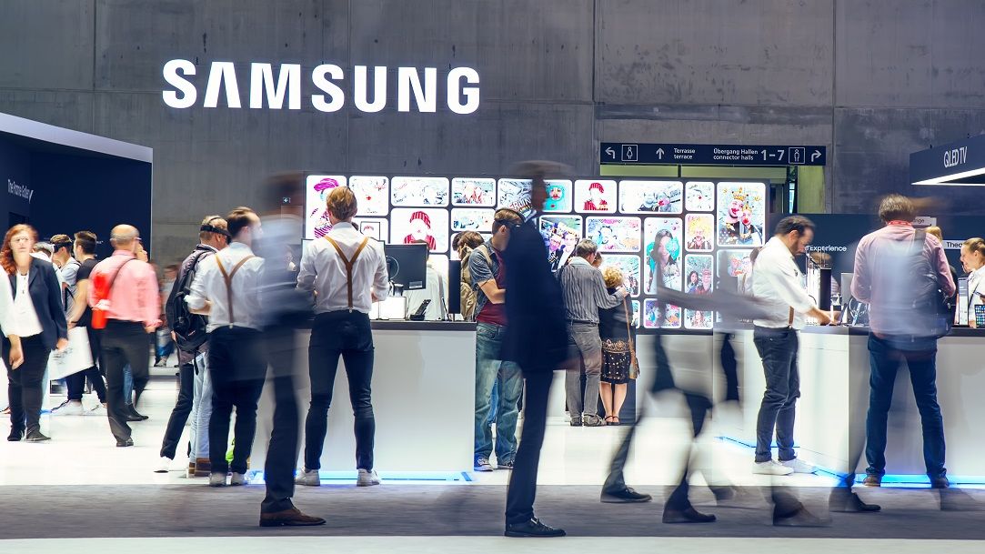 Samsung lucrează la propriul card de debit ce va avea atașat un cont curent