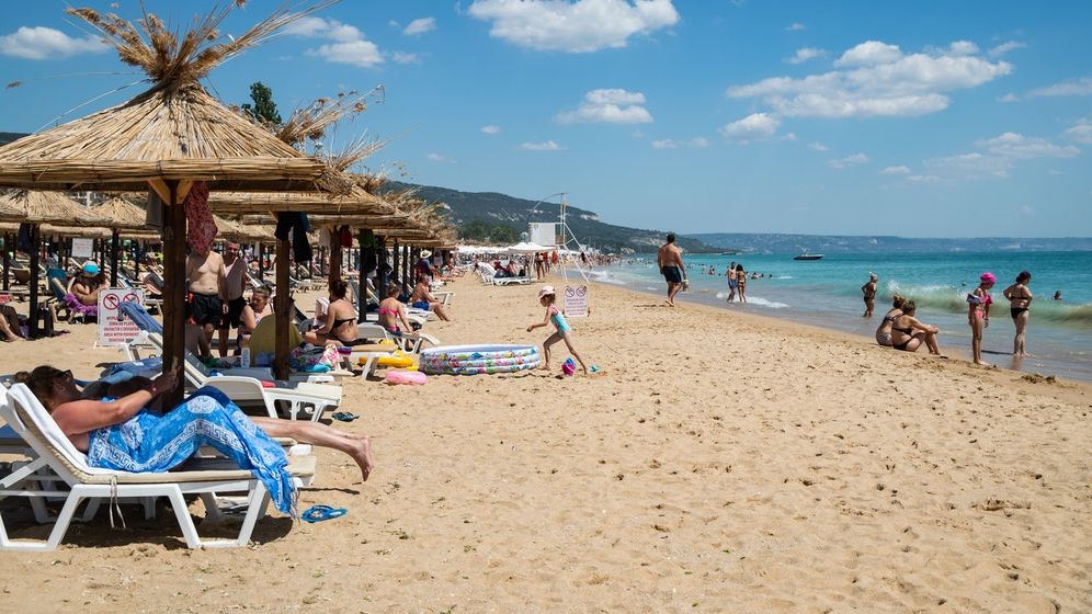 Bulgaria a renunțat de tot la restricții pentru români. Nu mai e nevoie de certificat verde și nici de test