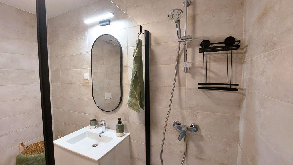 Cum arată un apartament de 150.000 euro din complexul de 4.500 de apartamente de lângă Stadionul - Imagine 44