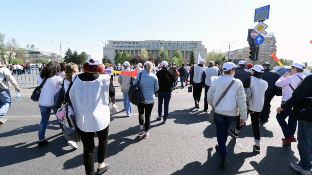 Protest de amploare în Piața Victoriei: Mai multe sindicate vor picheta sediul Guvernului