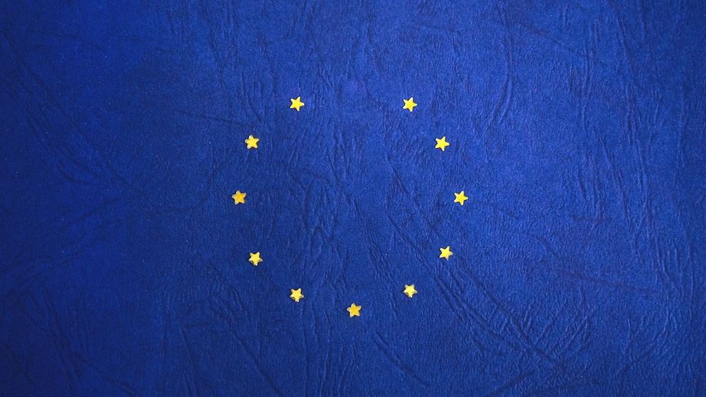 Bosnia, cu un pas mai aproape de aderarea la UE. Comisia Europeană recomandă acordarea statutului de ţară candidată la UE