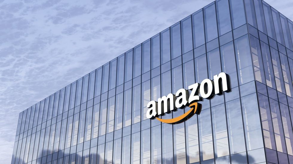 Amazon va investi masiv în floata auto electrică din Europa