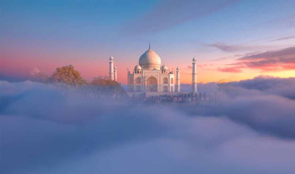 Clădiri celebre | Taj Mahal, povestea și legendele palatului declarație de dragoste, care trebuia - Imagine 19