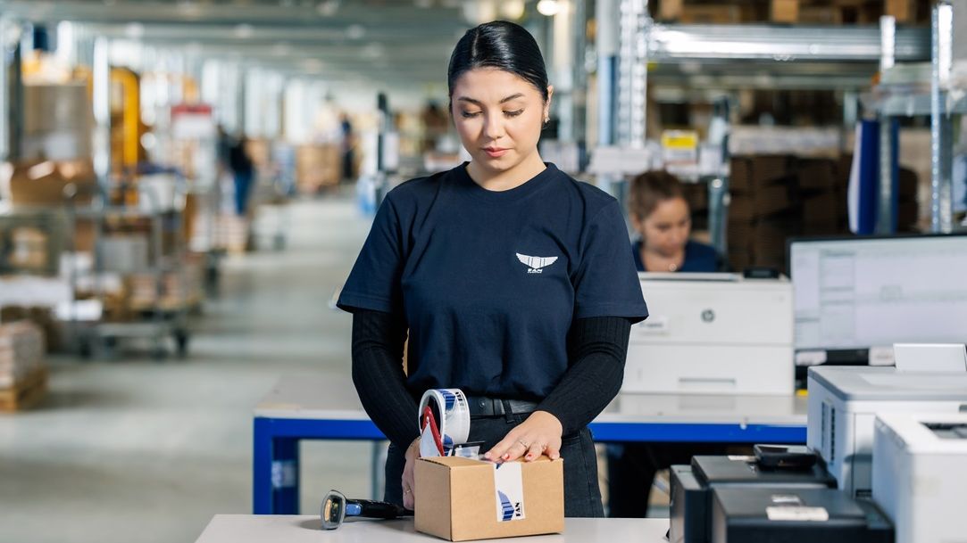 Galerie FOTO: Cum arată noua investiție a FAN Courier de lângă București: zona în care banii investiți o scot din categoria curierilor tradiționali