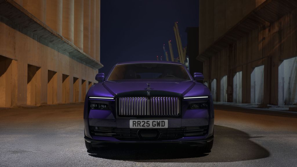 GALERIE FOTO | Rolls-Royce a lansat un nou model. Este cel mai puternic din istorie - Imagine 12