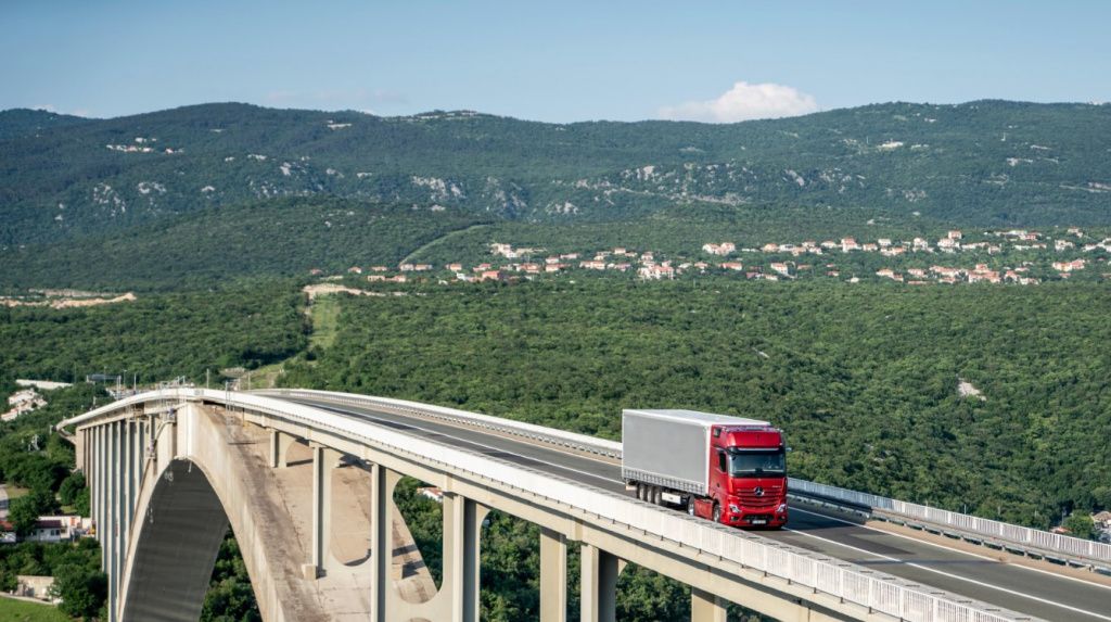 Mercedes-Benz Actros - Imagine 1