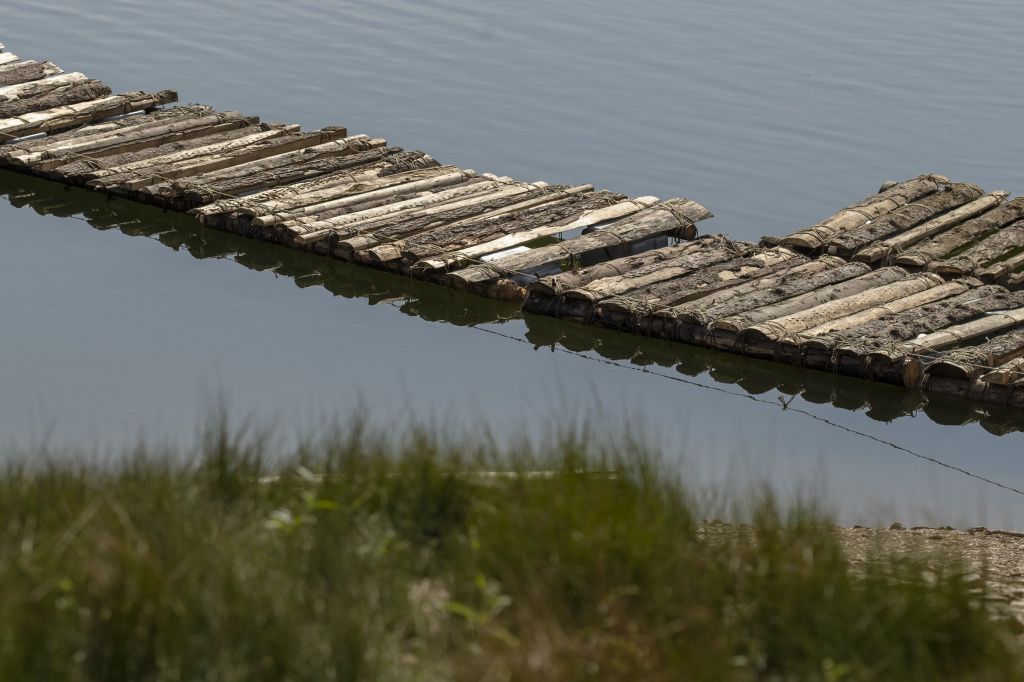 FOTO: Cum arată lacul din România care apare într-un reality show de pe HBO - Imagine 4