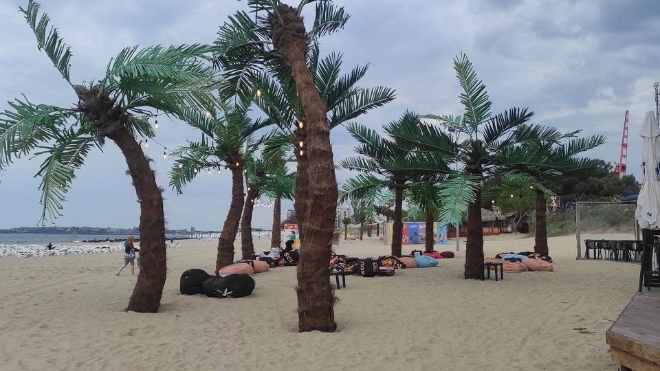 Fața albă a Mării Negre: cum reușește Bulgaria să înceapă cu o lună mai devreme sezonul estival