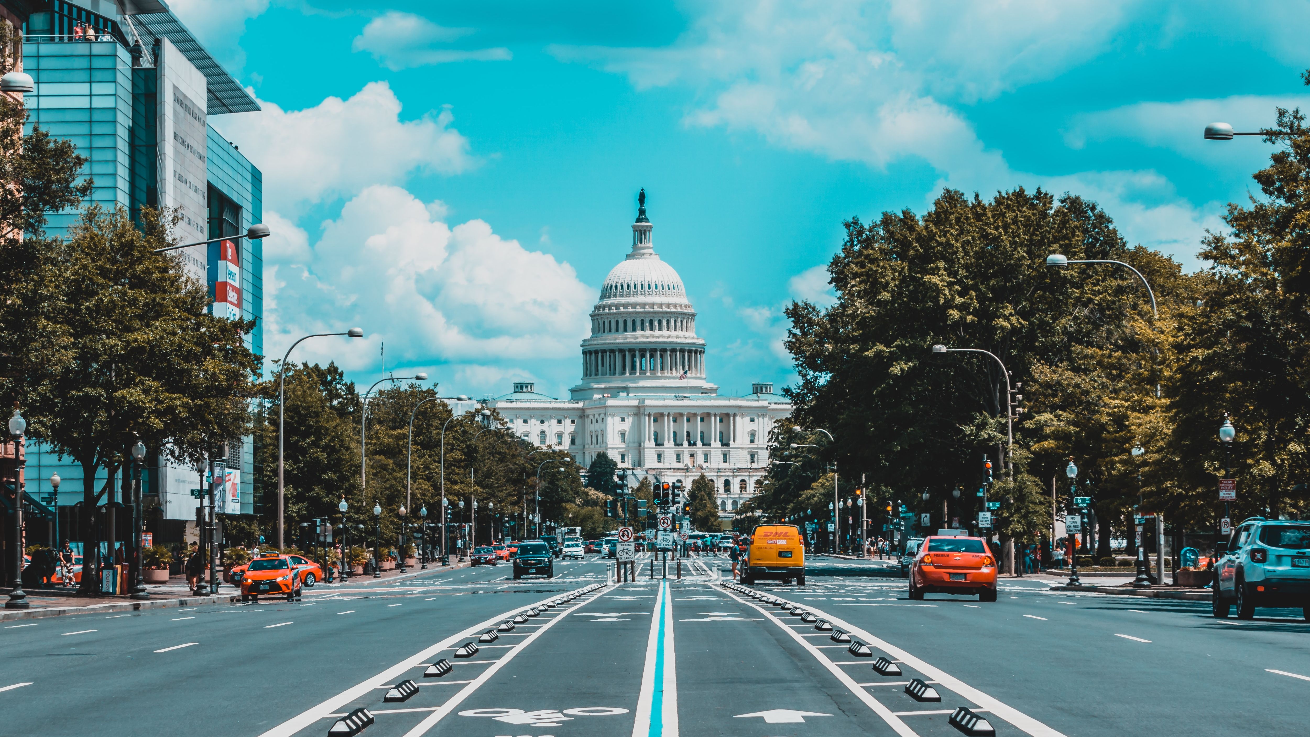 La Washington, purtarea măștii devine obligatorie atunci când cetățenii ies din casă