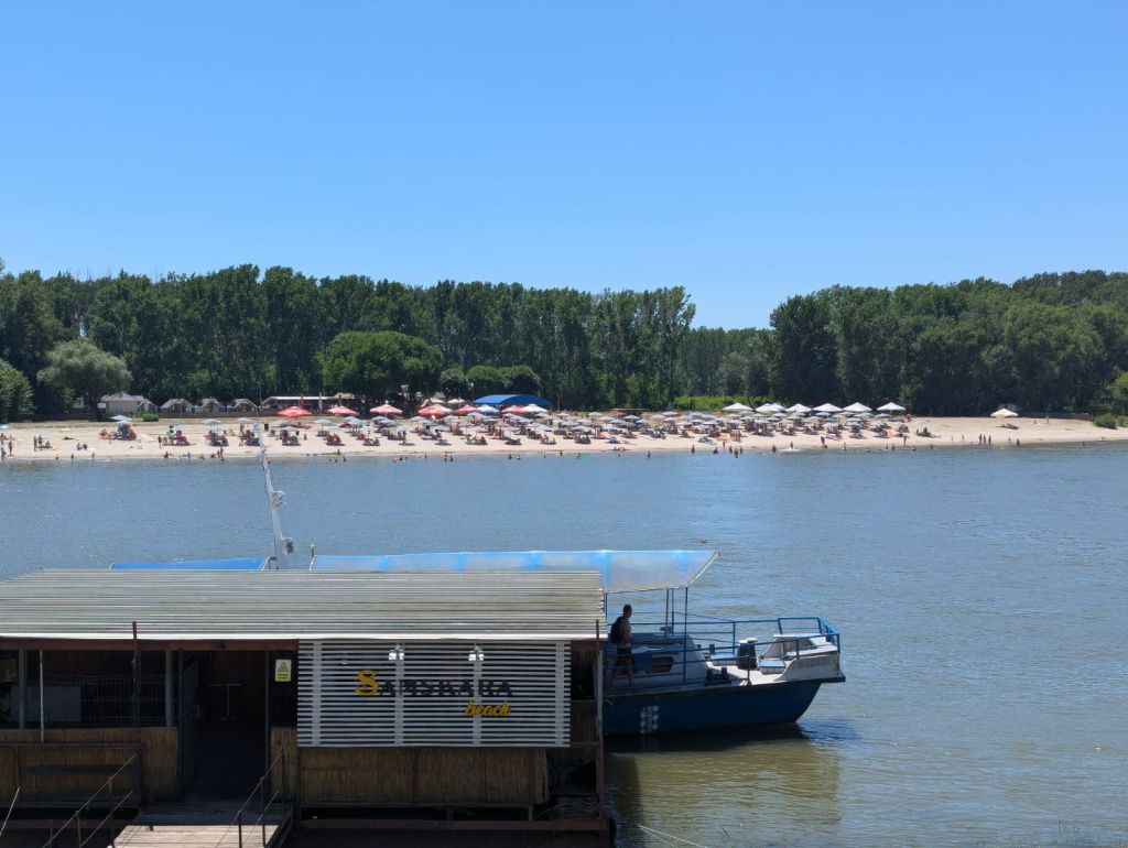 Samskara Beach: Cum arată plaja cu prețuri decente din apropierea Bucureștiului - Imagine 1