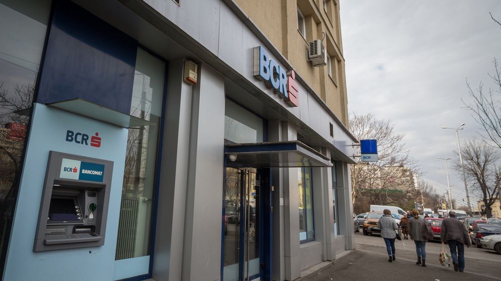 Care va fi programul BCR de sărbători. În ce interval vor fi deschise sucursalele