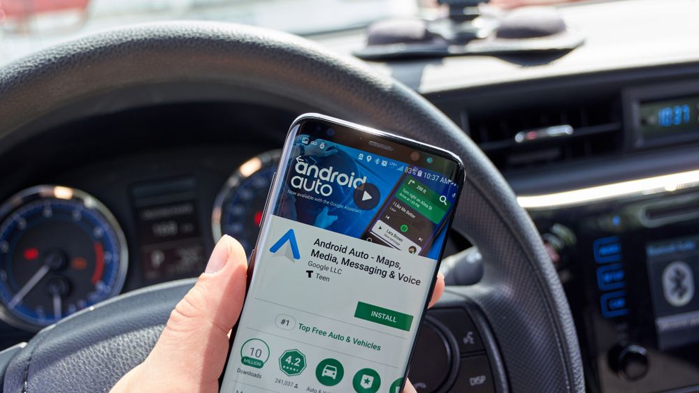 Cele mai bune aplicatii Android pentru masina ta