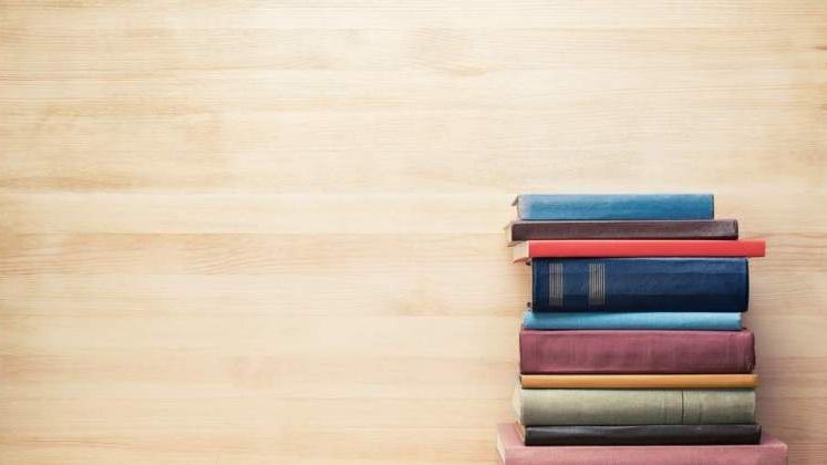 Cinci carti recomandate de Bill Gates pentru vacanta de vara