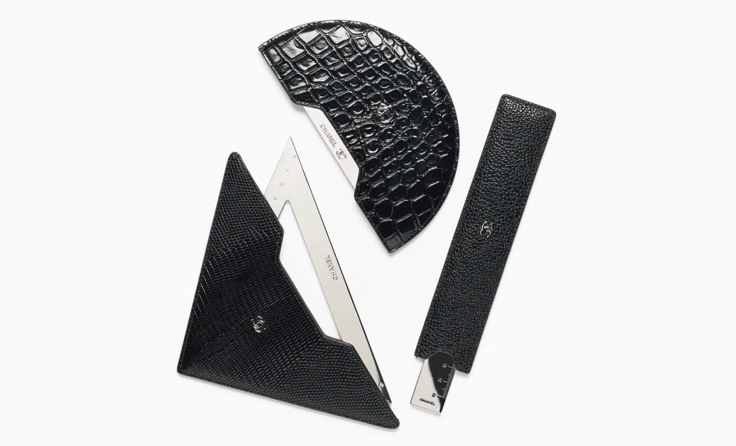 FOTO | Rechizite la preț de lux: Un set de geometrie cu aproape 1.170 de euro, noua „fiță” de la Chanel