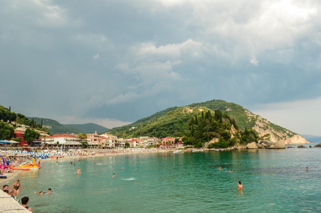 Și în Parga ai parte de plajă.