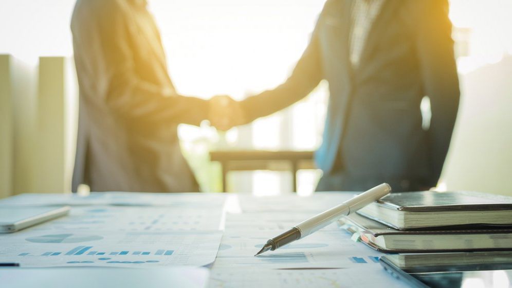 Studiu: Doi din trei romani sunt dispusi sa o ia de la zero in cariera, ca raspuns al schimbarilor tehnologice