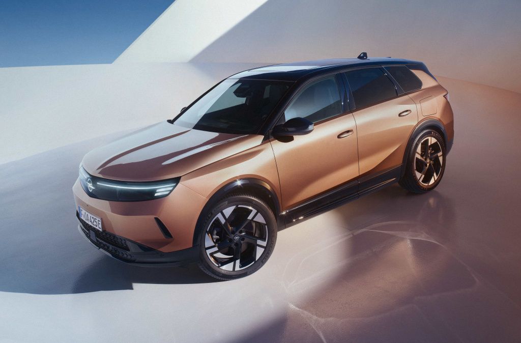 GALERIE FOTO | Opel dezvăluie noua generație Grandland cu propulsie electrică și hibridă - Imagine 2