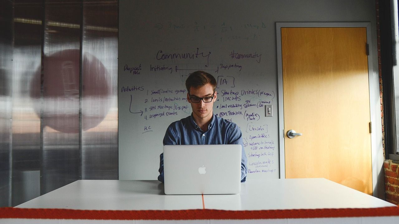 Esti "corporatist" si vrei sa pleci pe cont propriu? Iata ce trebuie sa stii