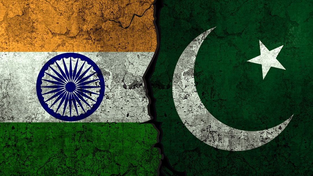 Două puteri nucleare, în prag de război: Pakistanul așteaptă o lovitură iminentă din partea Indiei. Cum arată armatele celor două țări