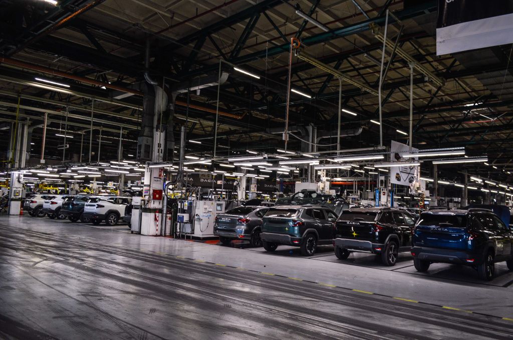 [FOTO] Cum arată fabrica Dacia Mioveni, "žcasa" lui Bigster în care s-au investit 340 mil. euro - Imagine 38