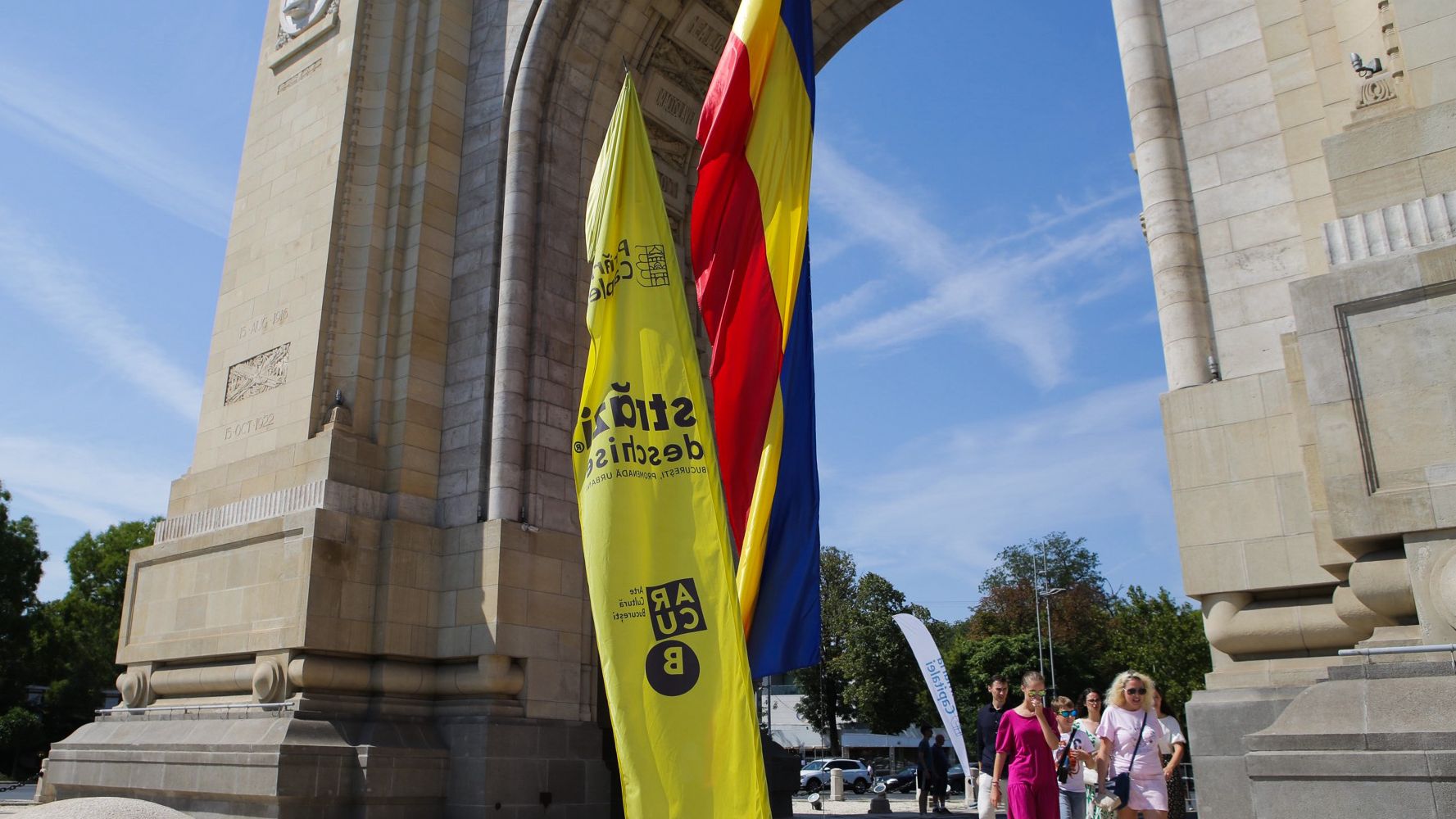 Vizită la Arcul de Triumf. Monumentul rămâne deschis în fiecare weekend până pe 13 octombrie