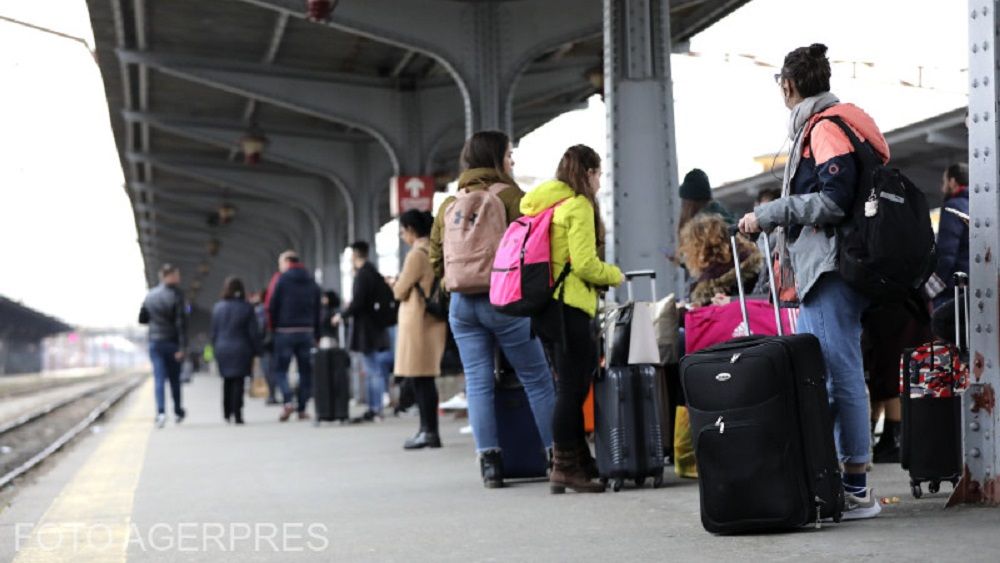 Gratuitate la biletele de tren pentru studenți. Ministerul Educației anunță că lucrează la normele de aplicare