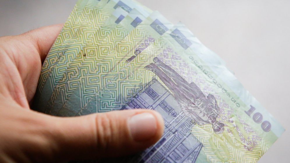 Ministrul Finanţelor pregăteşte un buget echilibrat pentru 2022 fără a creşte taxele