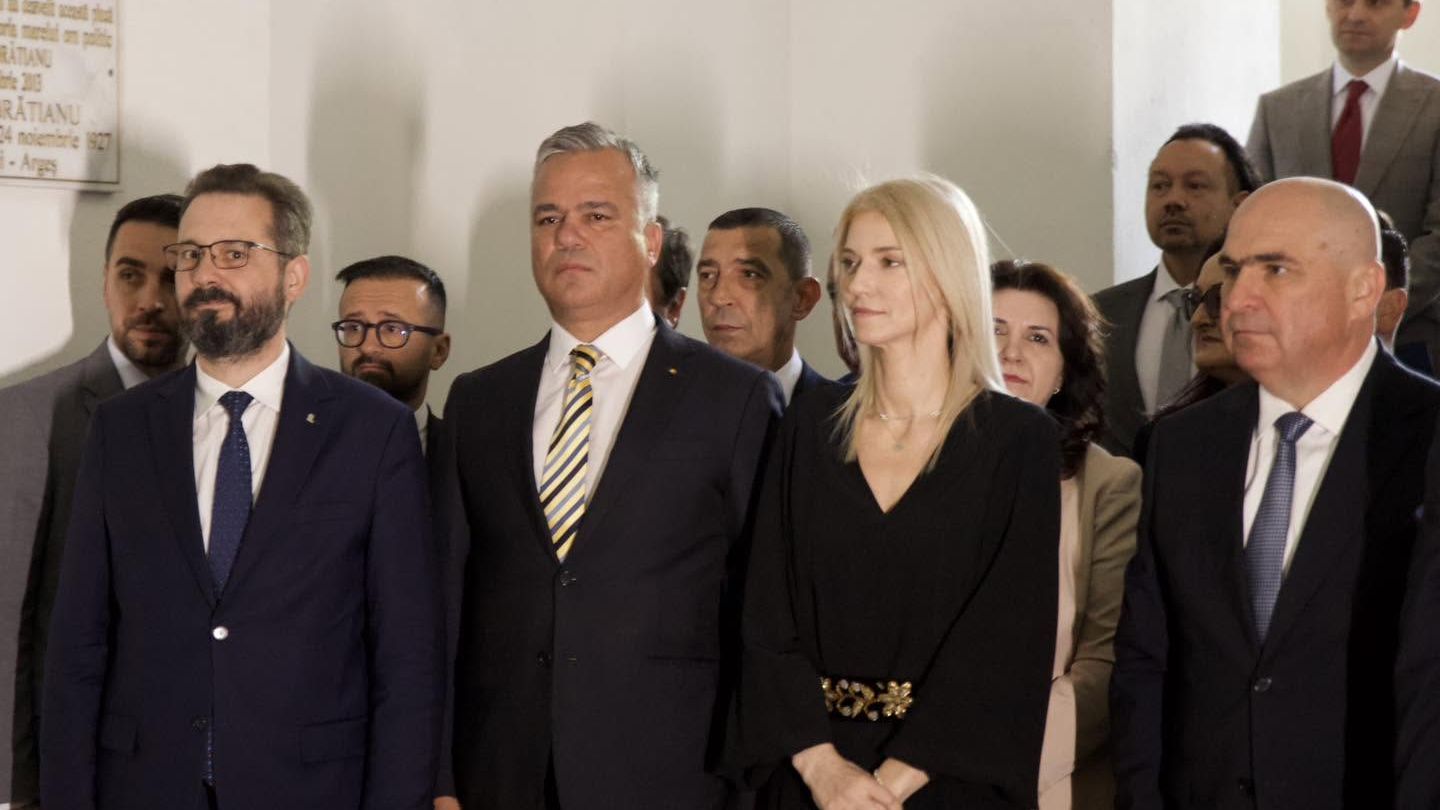 Ședințe urgente ale partidelor pentru susținerea lui Veștea: USR și UDMR stabilesc astăzi dacă merg pe mâna lui Nicușor Dan