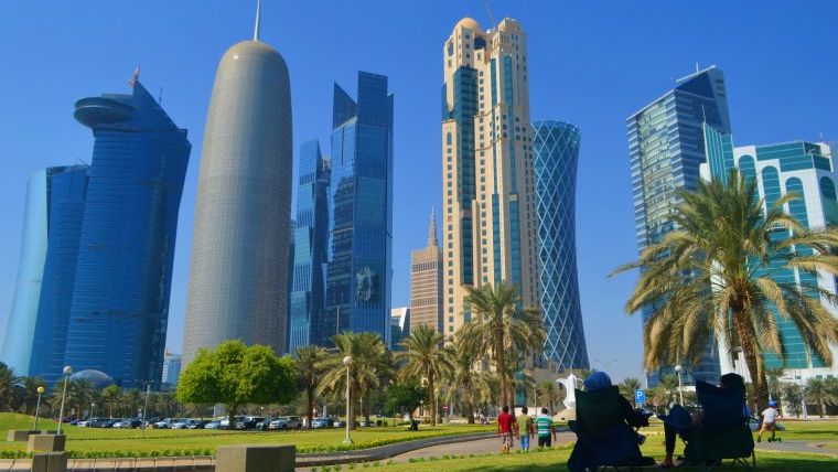 Vizita in Doha, Qatar: un oras "proaspat" ridicat intre nisip si nori unde benzina costa 1,6 lei si berea 50 lei