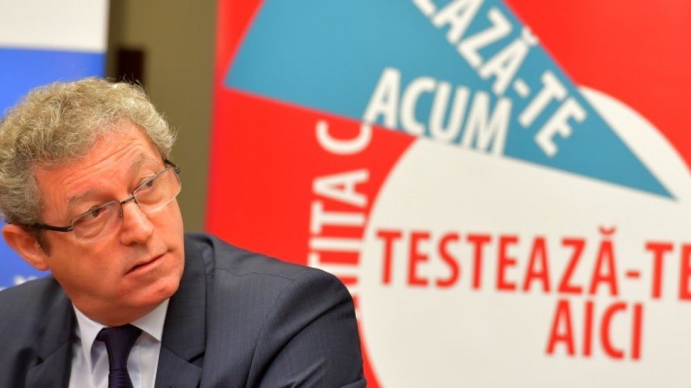 Streinu-Cercel: În România nu mai sunt măști și costume de protecție