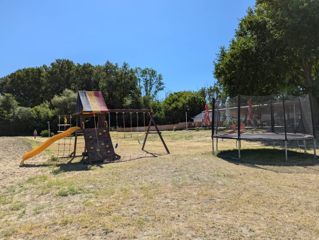 Samskara Beach: Cum arată plaja cu prețuri decente din apropierea Bucureștiului - Imagine 22