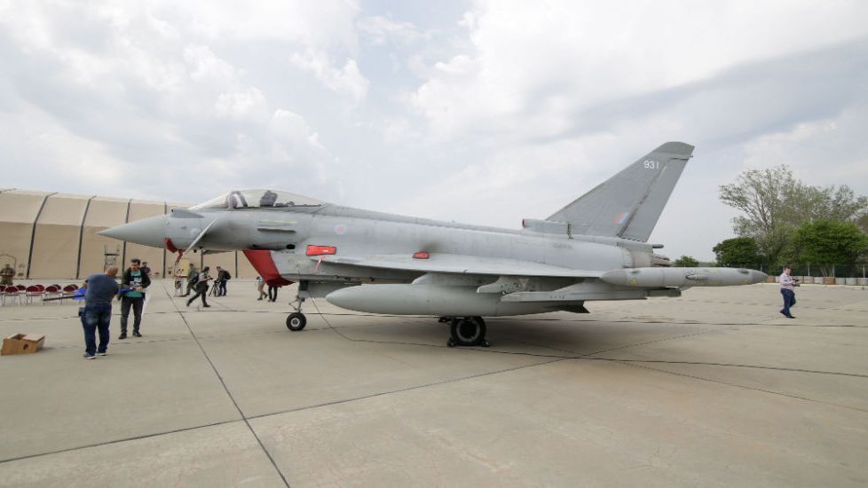 Șapte militari români, acuzați de furt de combustibil destinat elicopterelor și avioanelor de luptă de la baza Mihail Kogălniceanu