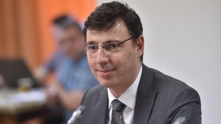 Ministrul Finantelor insista ca rectificarea bugetara e pozitiva! Sunt bani pentru salariile marite ale bugetarilor si pentru functionarea institutiilor statului!