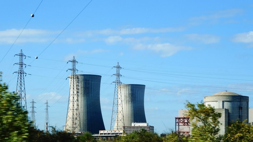 Franța, gata să pornească primul reactor nuclear nou după 25 de ani