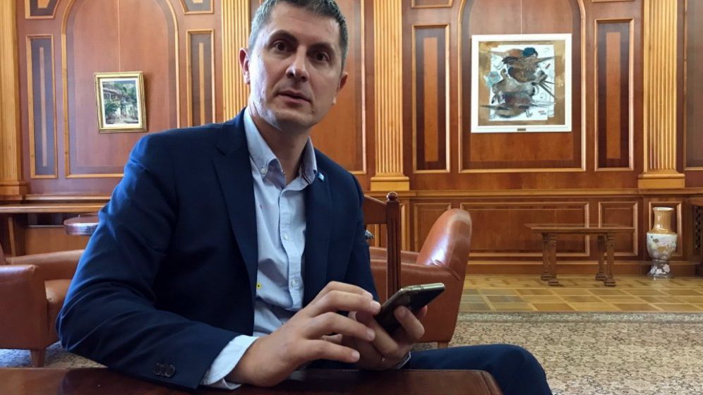 Barna, USR: Demisia lui Negrescu se inscrie in logica in care PSD si ALDE trateaza Romania